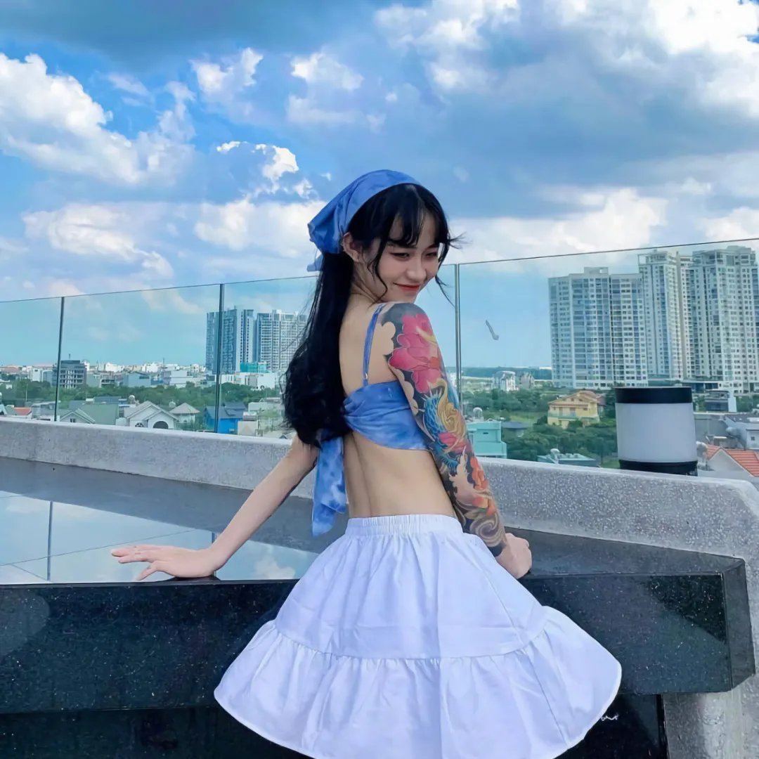 二龙湖村暖花开2 海报